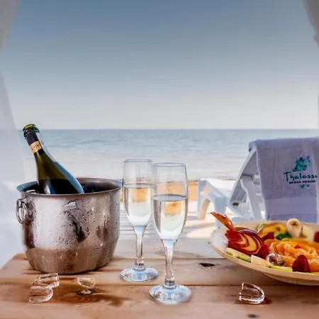 Spacious In Thalassa & Retreat *
