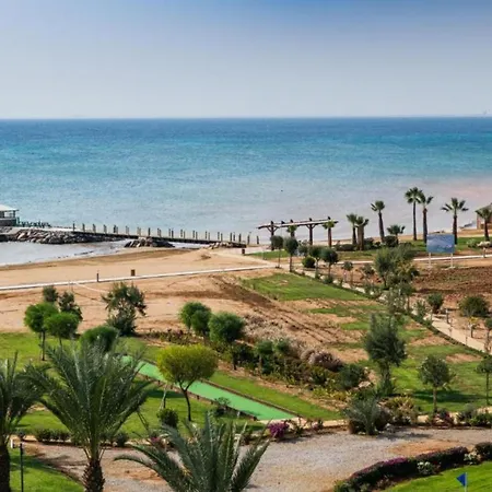 In Thalassa & Retreat * Vokolidha