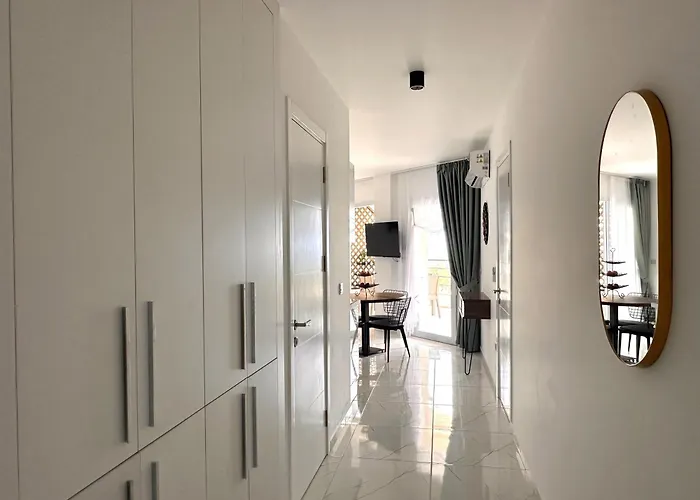 Lägenhet In Thalassa & Retreat