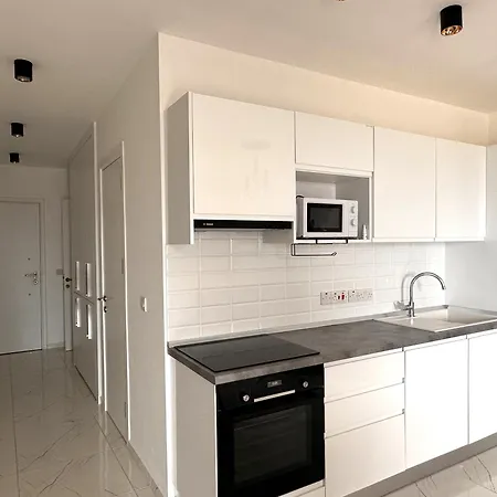 아파트 Spacious In Thalassa & Retreat *