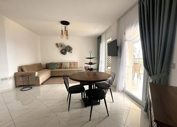 Lägenhet In Thalassa & Retreat